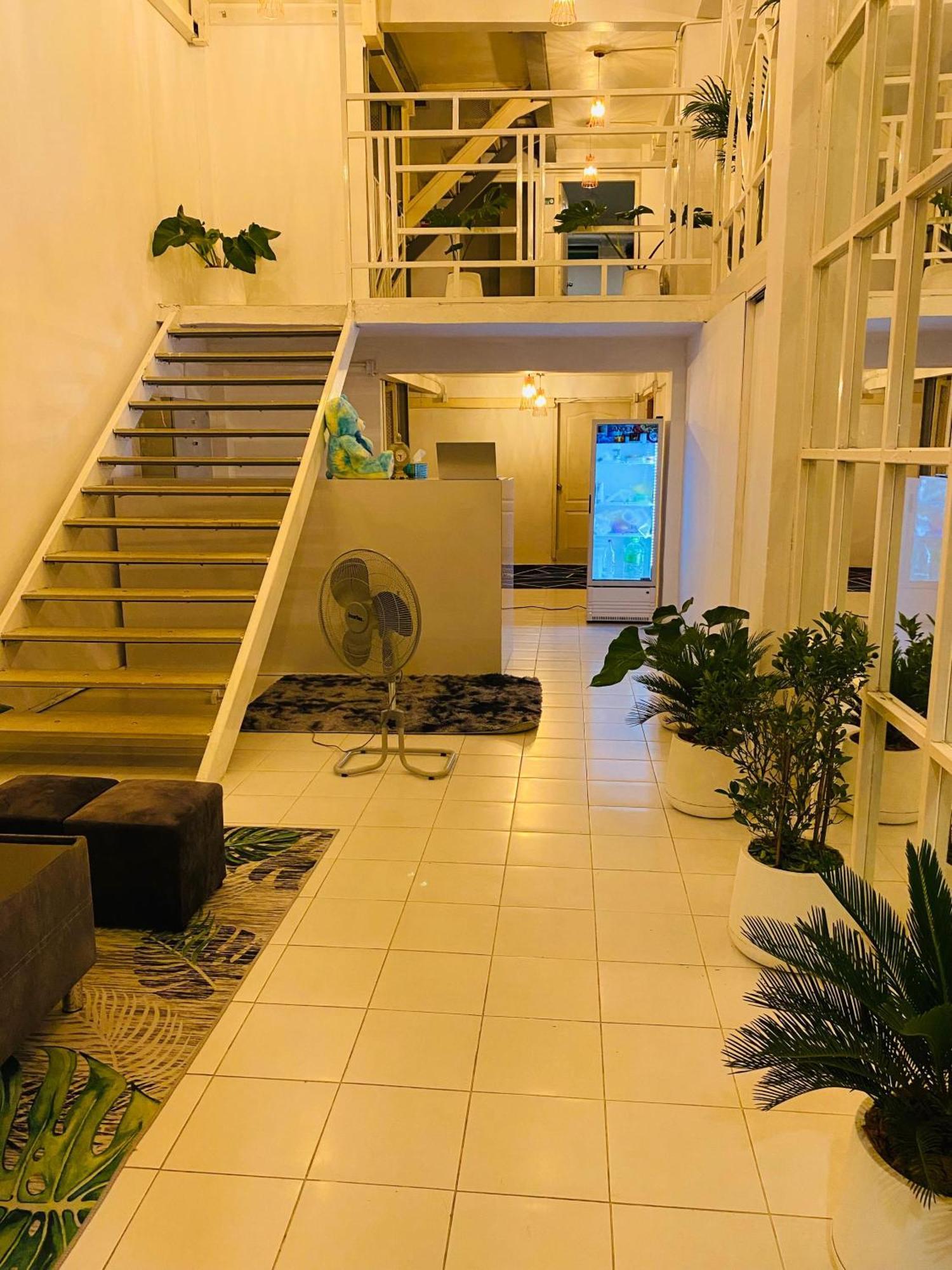 Lemon Tree Hostel Khaosan 방콕 외부 사진